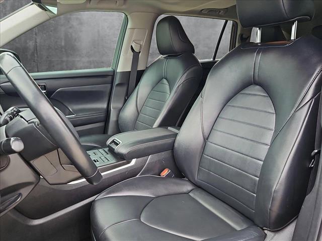 used 2022 Toyota Highlander car, priced at $33,991