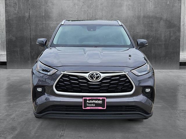 used 2022 Toyota Highlander car, priced at $33,991