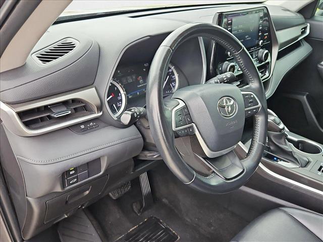 used 2022 Toyota Highlander car, priced at $31,965