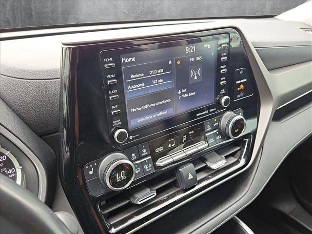 used 2022 Toyota Highlander car, priced at $33,991