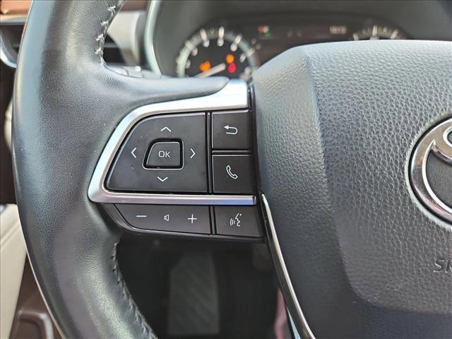 used 2021 Toyota Highlander car, priced at $34,771