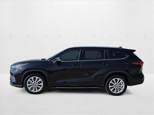used 2021 Toyota Highlander car, priced at $34,771