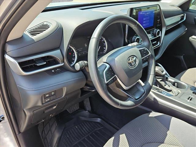 used 2024 Toyota Highlander car, priced at $37,991
