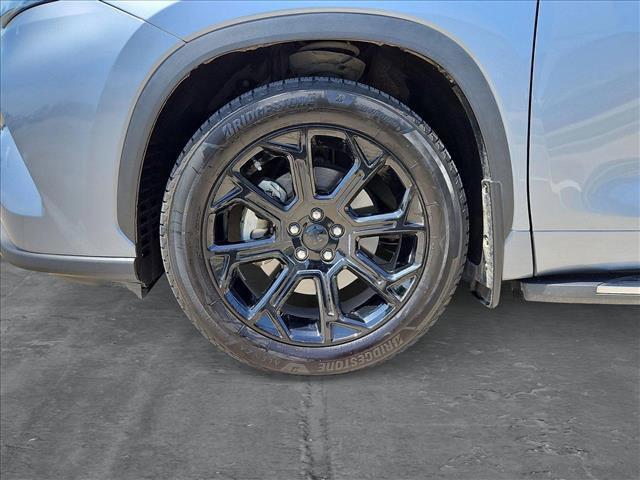 used 2024 Toyota Highlander car, priced at $37,991