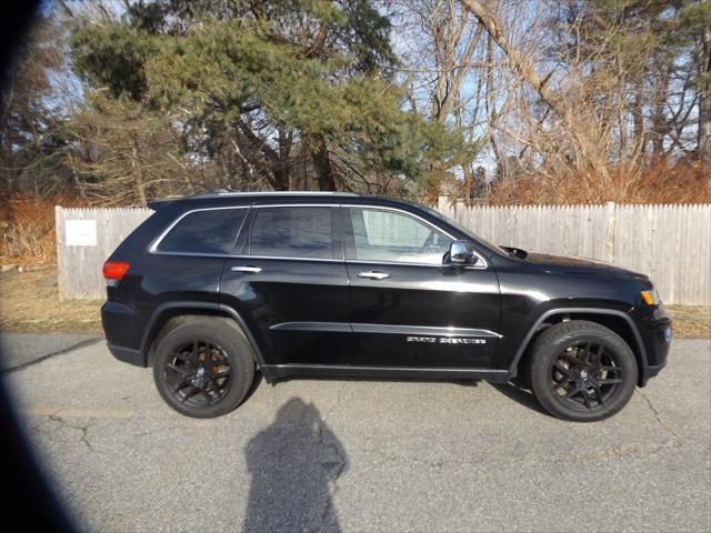 used 2017 Jeep Grand Cherokee car, priced at $17,490