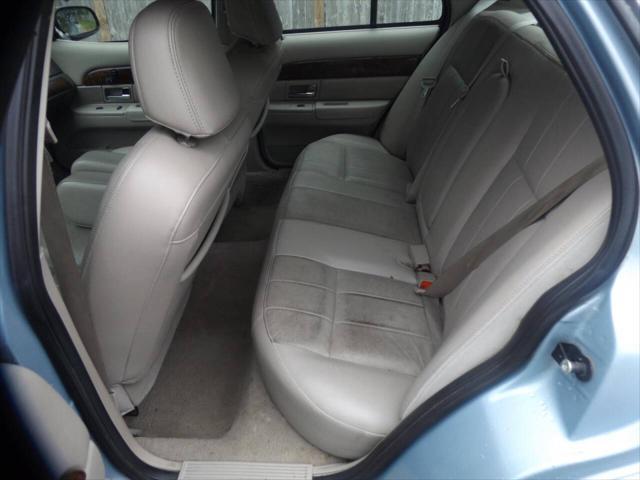 used 2008 Mercury Grand Marquis car, priced at $4,995