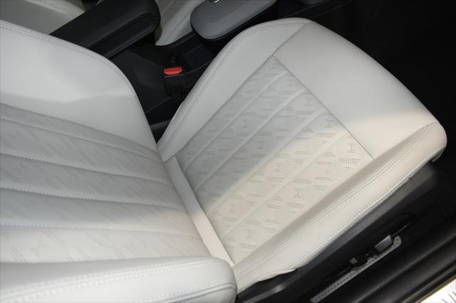 used 2025 MINI Hardtop car, priced at $34,500
