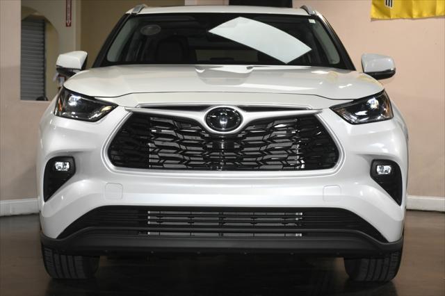 used 2023 Toyota Highlander car, priced at $37,978