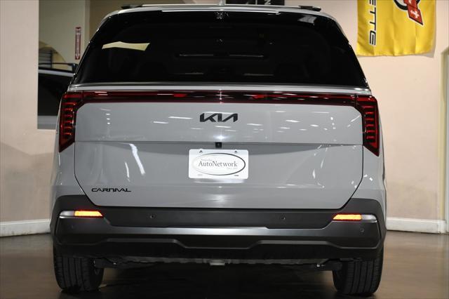 used 2025 Kia Carnival car, priced at $45,978