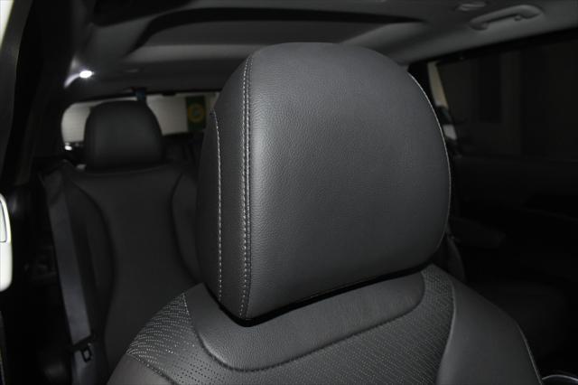 used 2025 Kia Carnival car, priced at $45,978