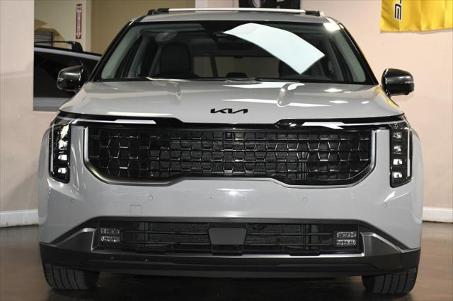 used 2025 Kia Carnival car, priced at $45,978