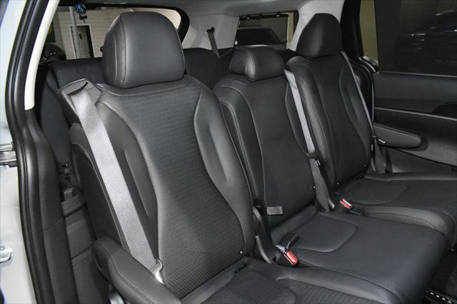 used 2025 Kia Carnival car, priced at $45,978