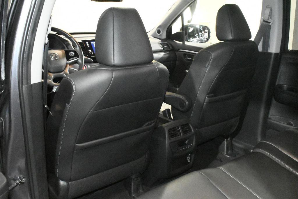 used 2022 Honda Pilot car, priced at $30,978