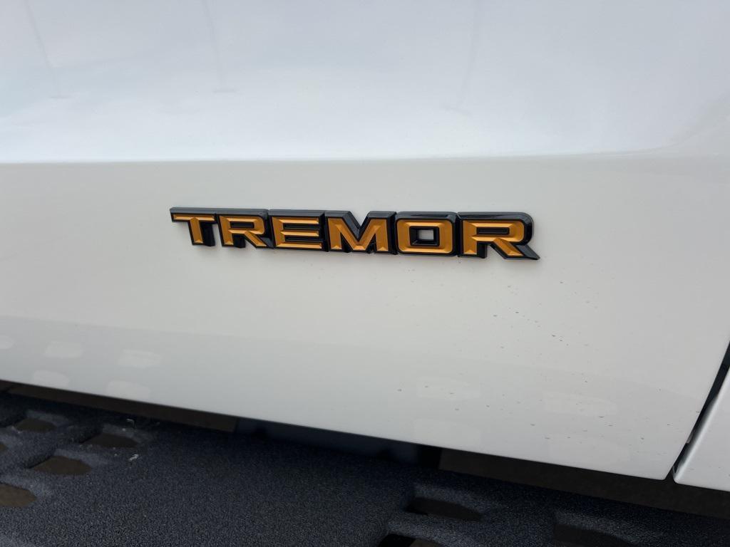 new 2025 Ford Expedition car, priced at $83,945