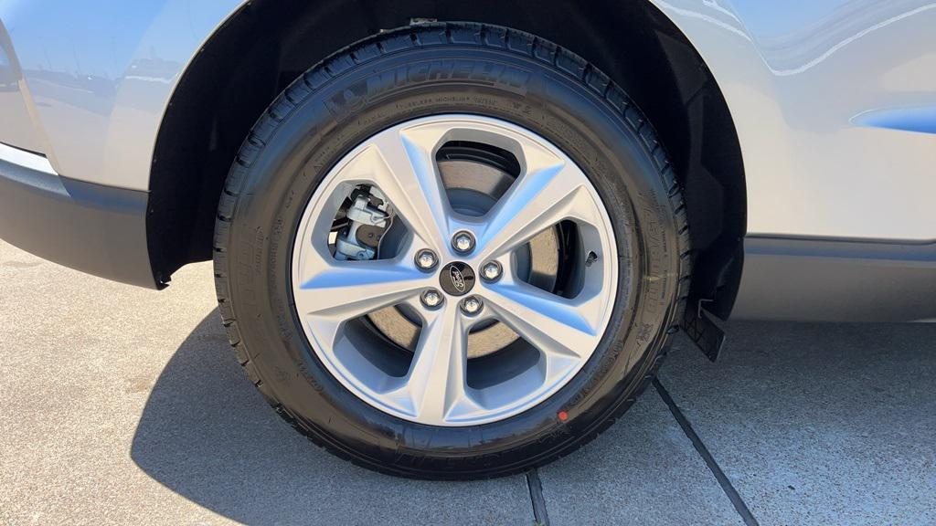 new 2024 Ford Edge car, priced at $33,519