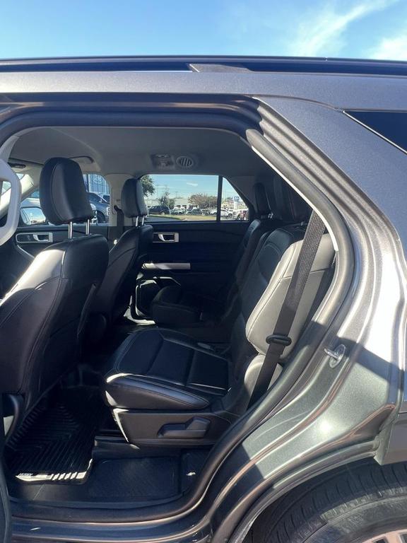 used 2022 Ford Explorer car, priced at $26,555