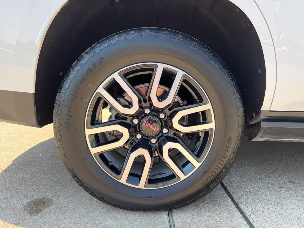 used 2023 GMC Yukon car, priced at $59,945