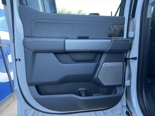 new 2025 Ford F-250 car, priced at $90,220