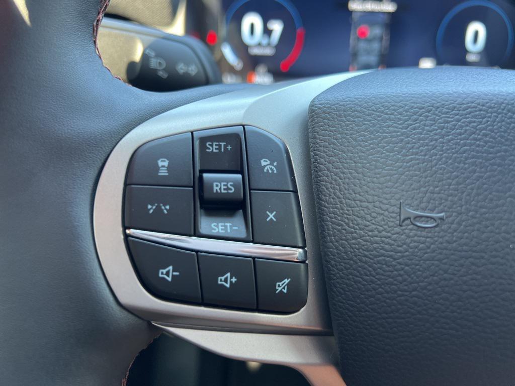 new 2025 Ford Explorer car, priced at $44,964