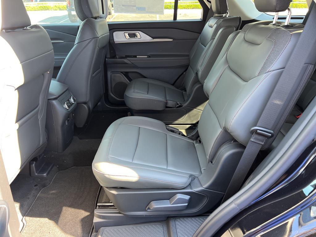 new 2025 Ford Explorer car, priced at $44,964