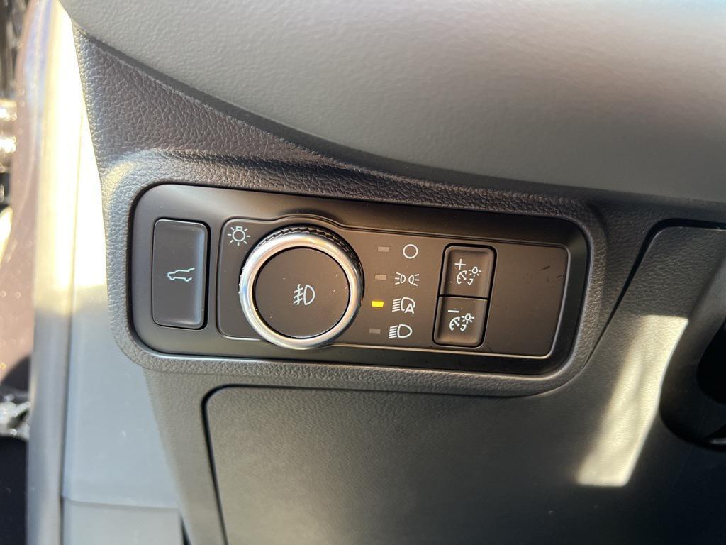new 2025 Ford Explorer car, priced at $44,964