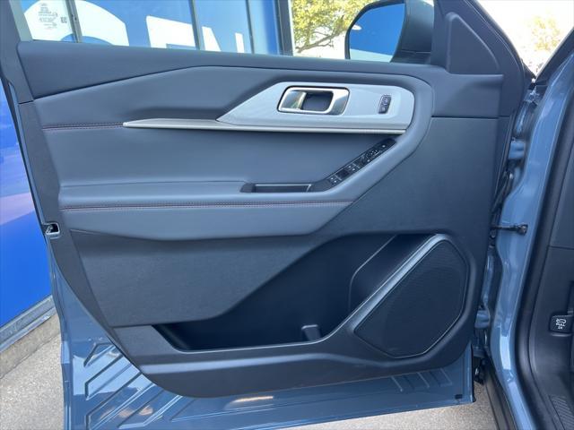 new 2025 Ford Explorer car, priced at $40,958