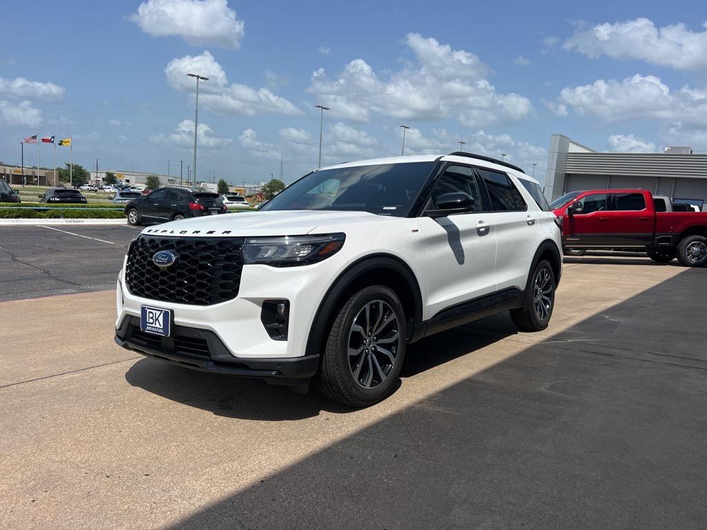 new 2025 Ford Explorer car, priced at $44,349