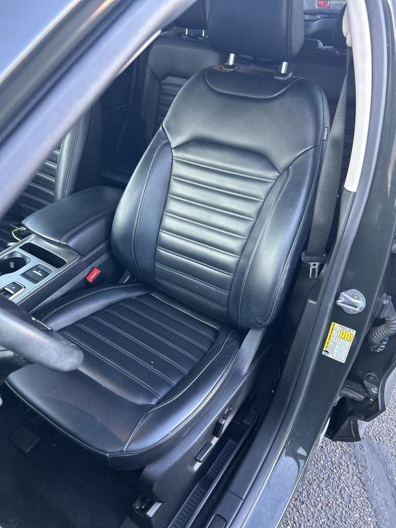 used 2024 Ford Edge car, priced at $25,839