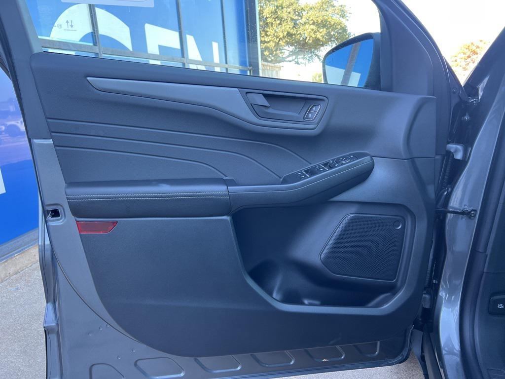 new 2026 Ford Escape car, priced at $28,945