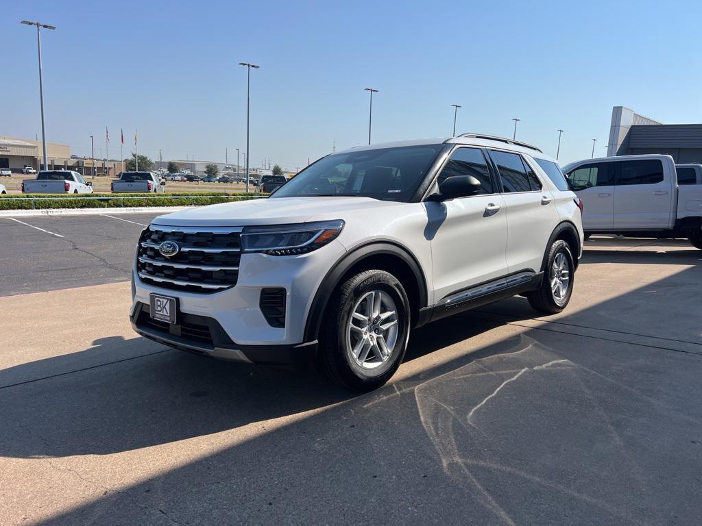 new 2025 Ford Explorer car, priced at $42,239