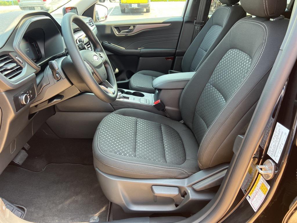 new 2025 Ford Escape car, priced at $28,654