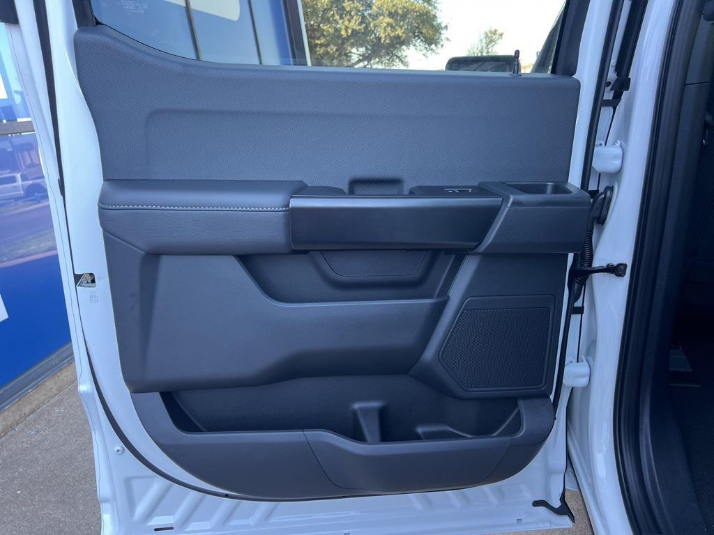 new 2025 Ford F-150 car, priced at $50,070