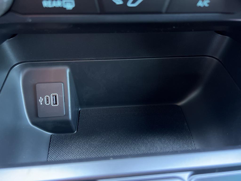 new 2025 Ford F-150 car, priced at $50,070