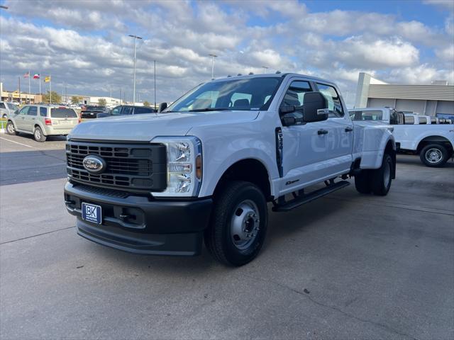 new 2024 Ford F-350 car, priced at $67,257