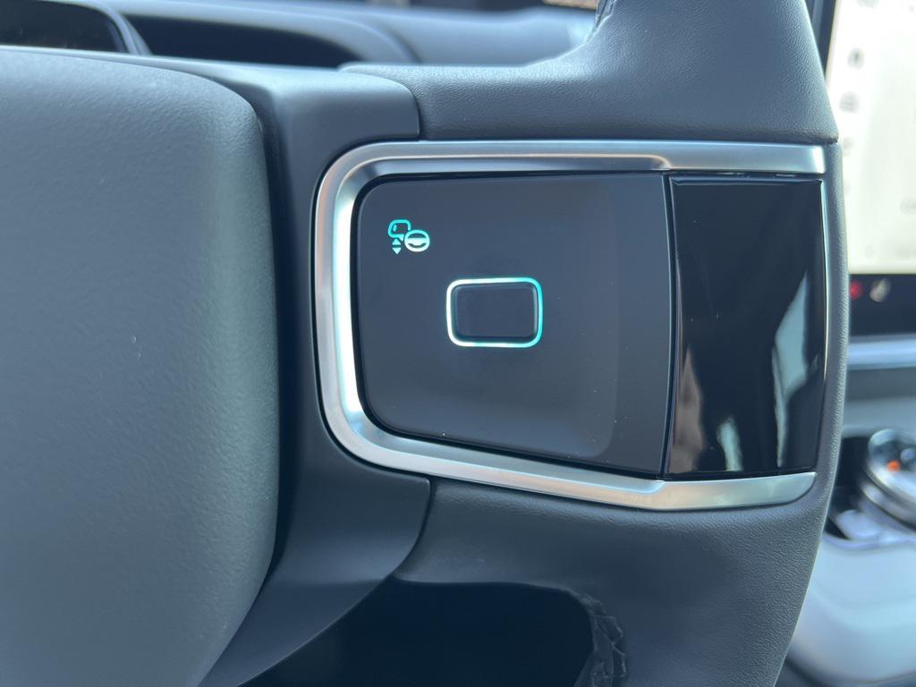 new 2025 Ford Expedition car, priced at $71,335