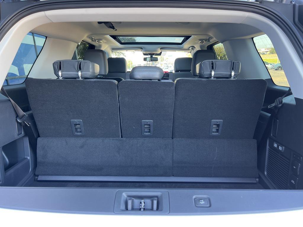 new 2025 Ford Expedition car, priced at $71,335