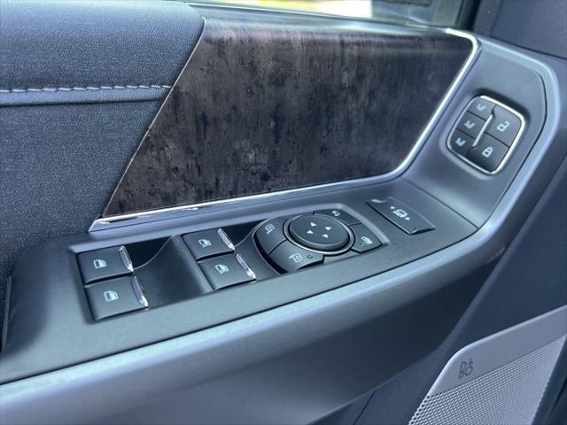 new 2025 Ford F-250 car, priced at $77,945