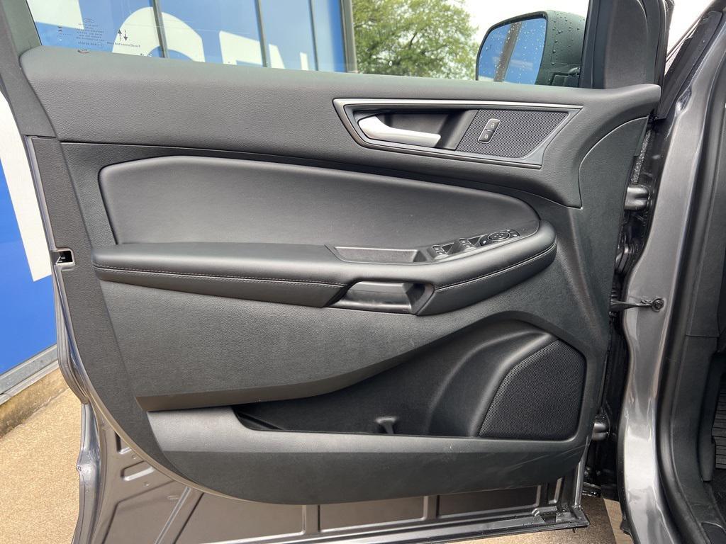 new 2024 Ford Edge car, priced at $33,319