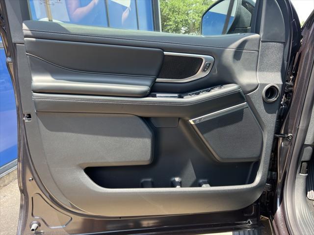 new 2025 Ford Expedition car, priced at $78,490