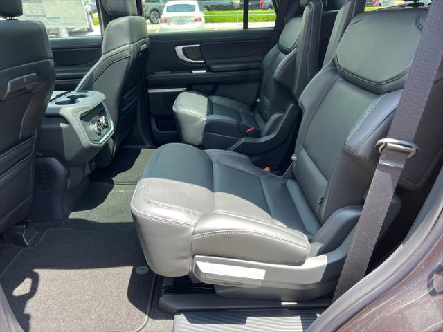 new 2025 Ford Expedition car, priced at $78,490