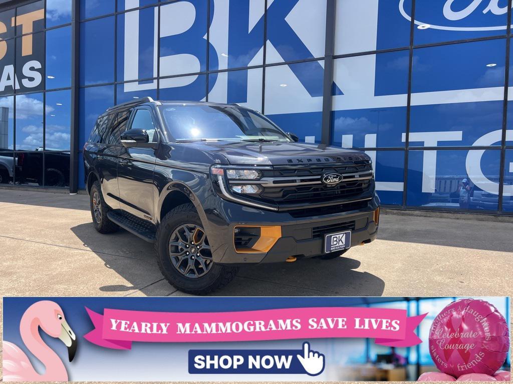 new 2025 Ford Expedition car, priced at $82,004