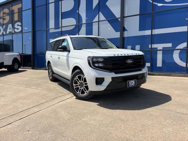 new 2025 Ford Expedition car, priced at $69,574