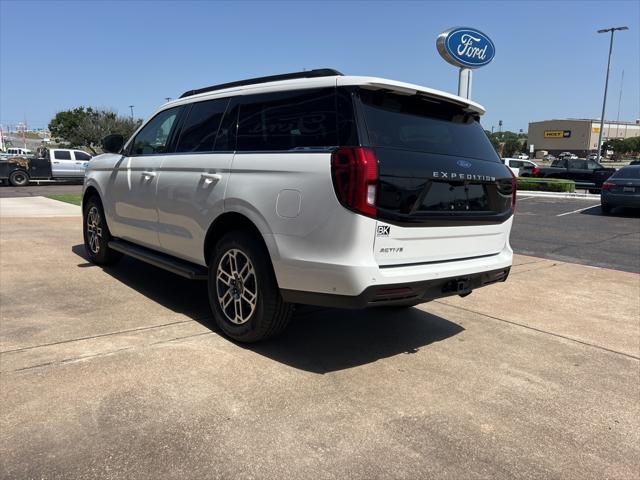new 2025 Ford Expedition car, priced at $69,574