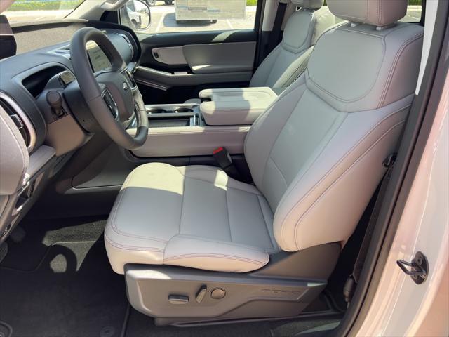 new 2025 Ford Expedition car, priced at $69,574