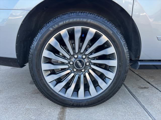 used 2020 Lincoln Navigator car, priced at $41,691