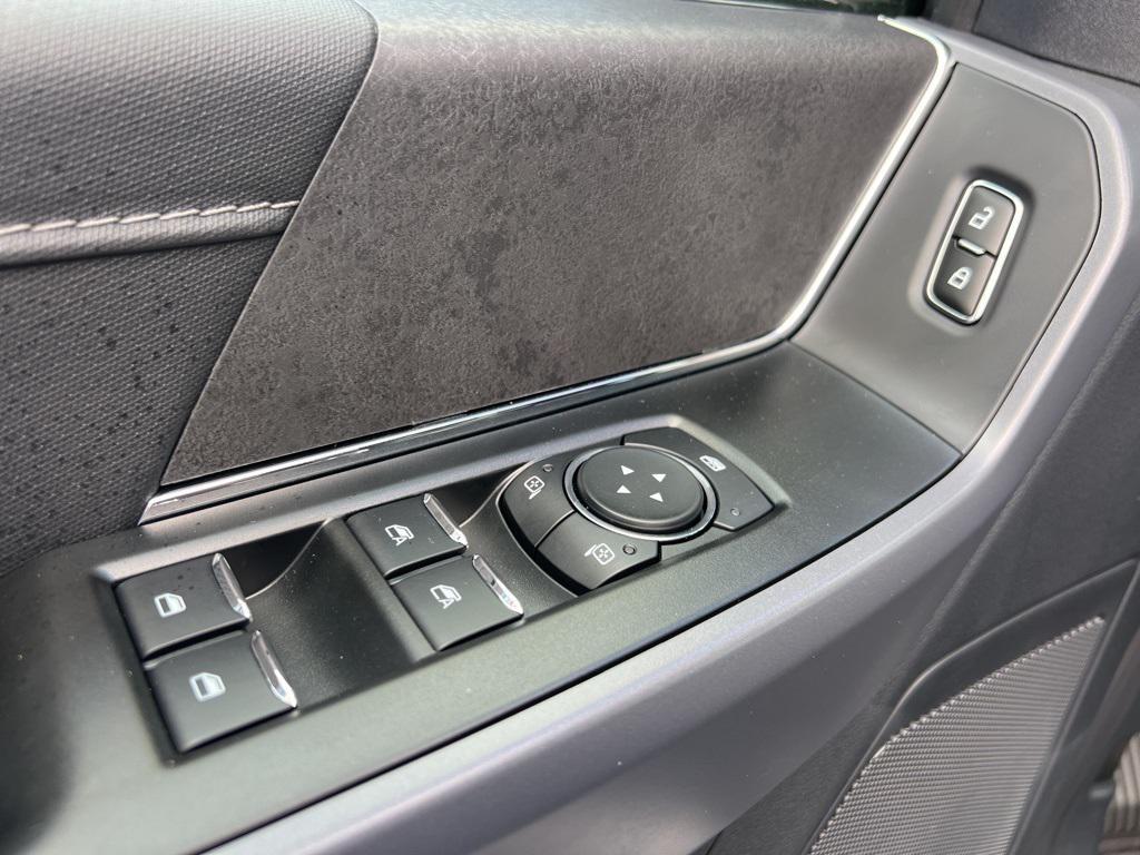new 2025 Ford F-150 car, priced at $51,195