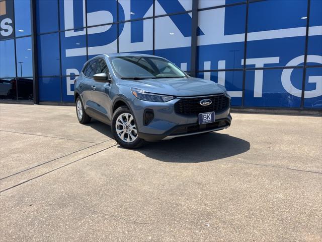new 2025 Ford Escape car, priced at $29,975