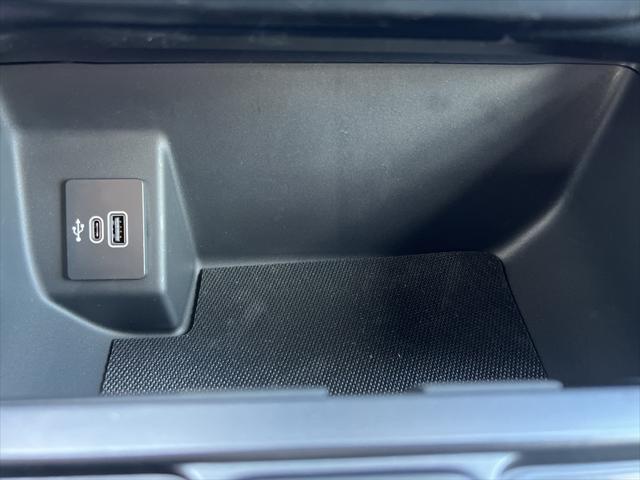 new 2025 Ford F-150 Lightning car, priced at $63,916