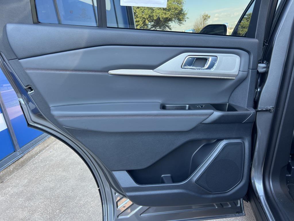 new 2025 Ford Explorer car, priced at $44,964