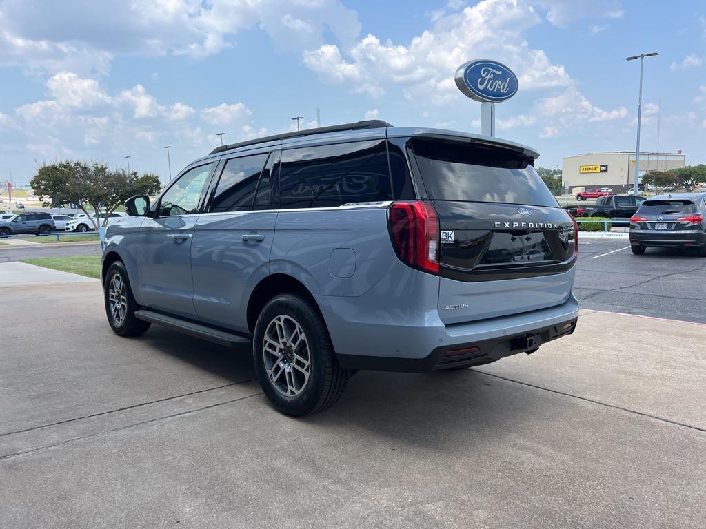 new 2025 Ford Expedition car, priced at $67,945
